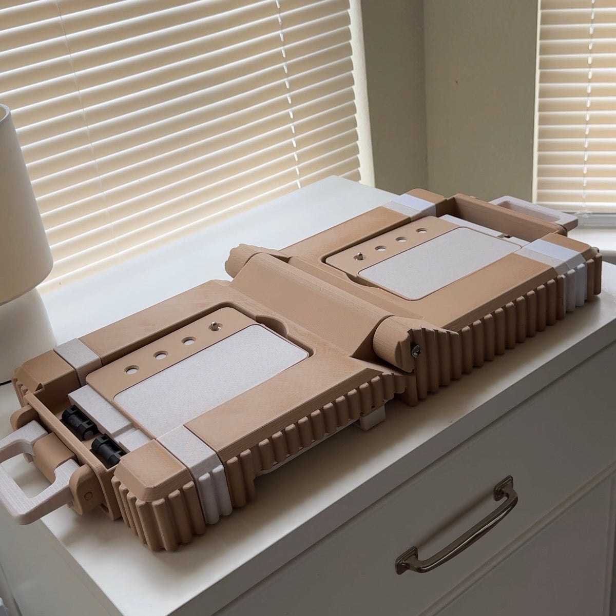 The Lap Vanity | The Classic Design