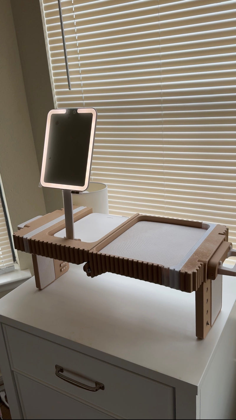 The Lap Vanity | The Classic Design