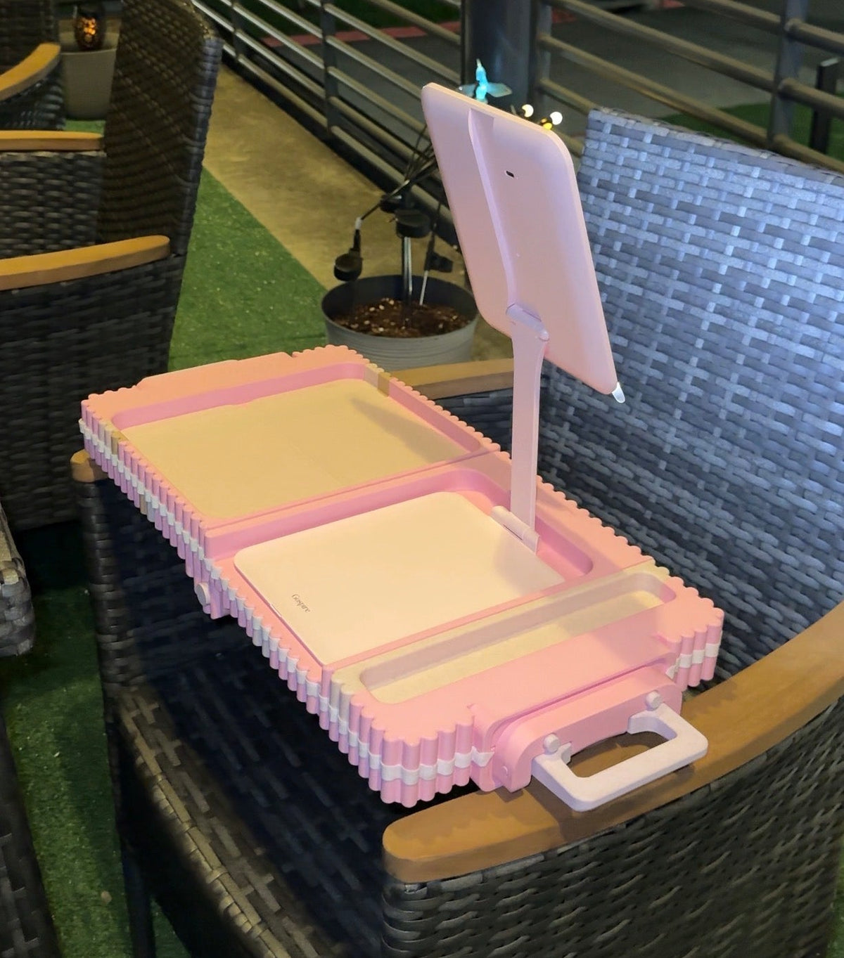 The Lap Vanity | The Maximalist Design